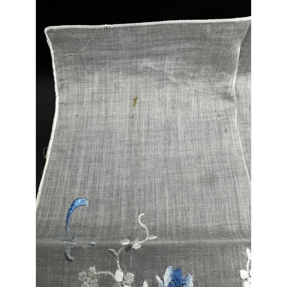 Vintage Blue And Silver‎ Flower Embroidered Hankerchief